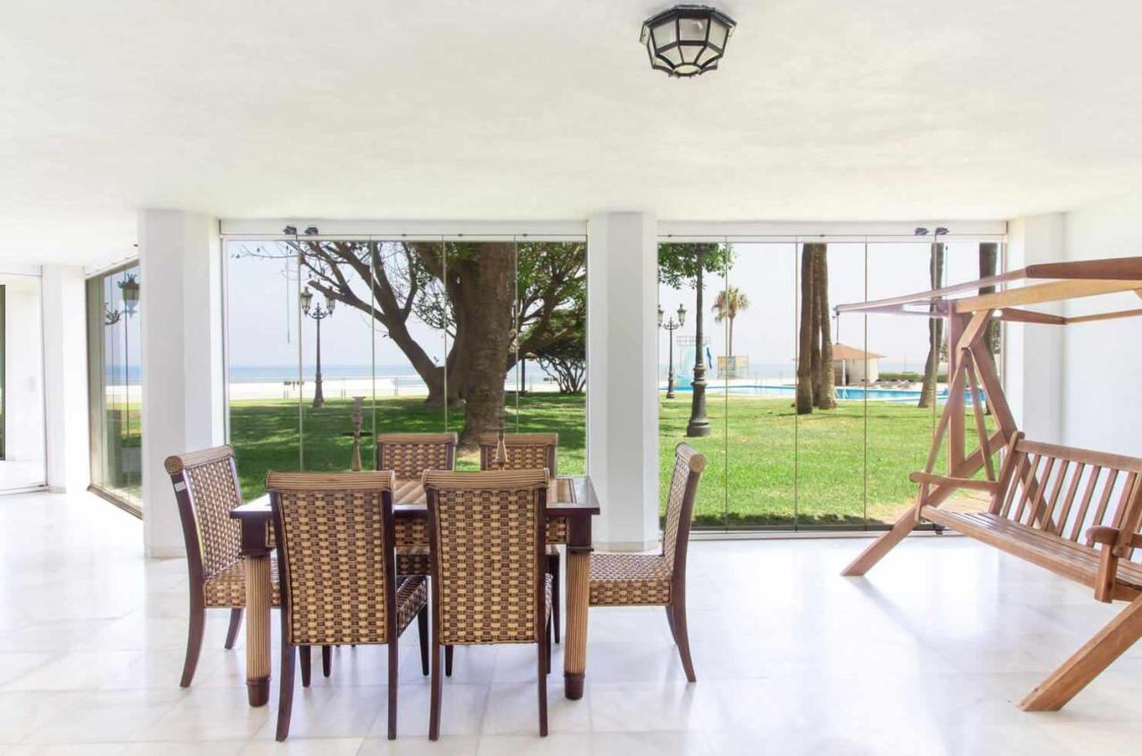 Castle Beach House Luxury Beachfront Villa Málaga Exterior foto