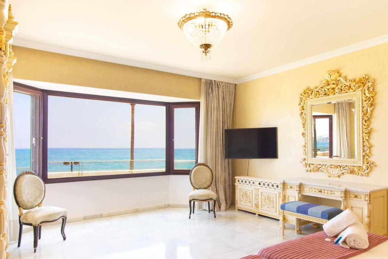 Castle Beach House Luxury Beachfront Villa Málaga Exterior foto