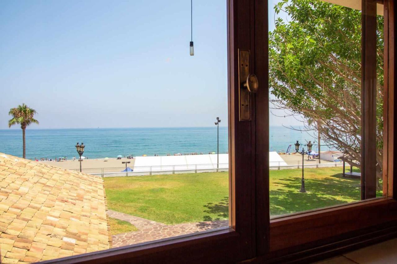 Castle Beach House Luxury Beachfront Villa Málaga Exterior foto